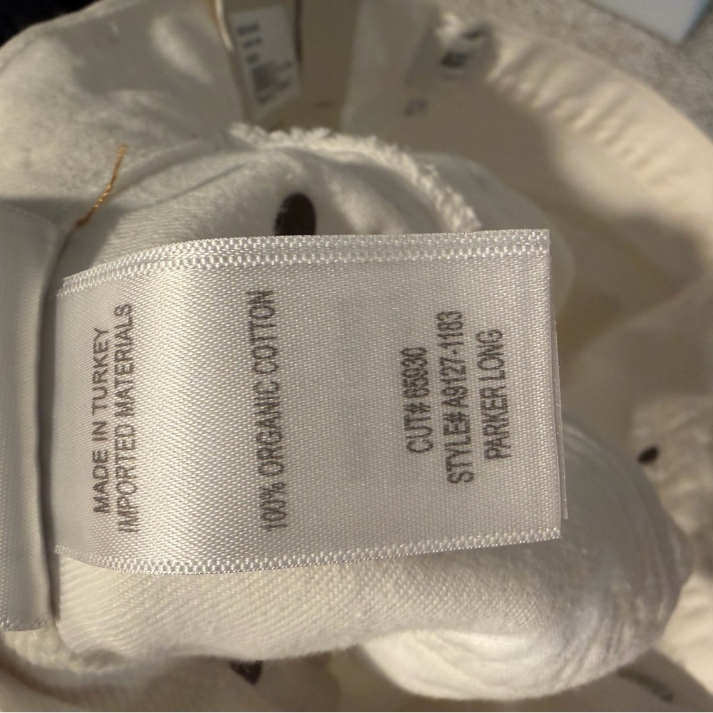 NWT AGOLDE Parker Long Short in Dough (White) - Picture 6 of 7